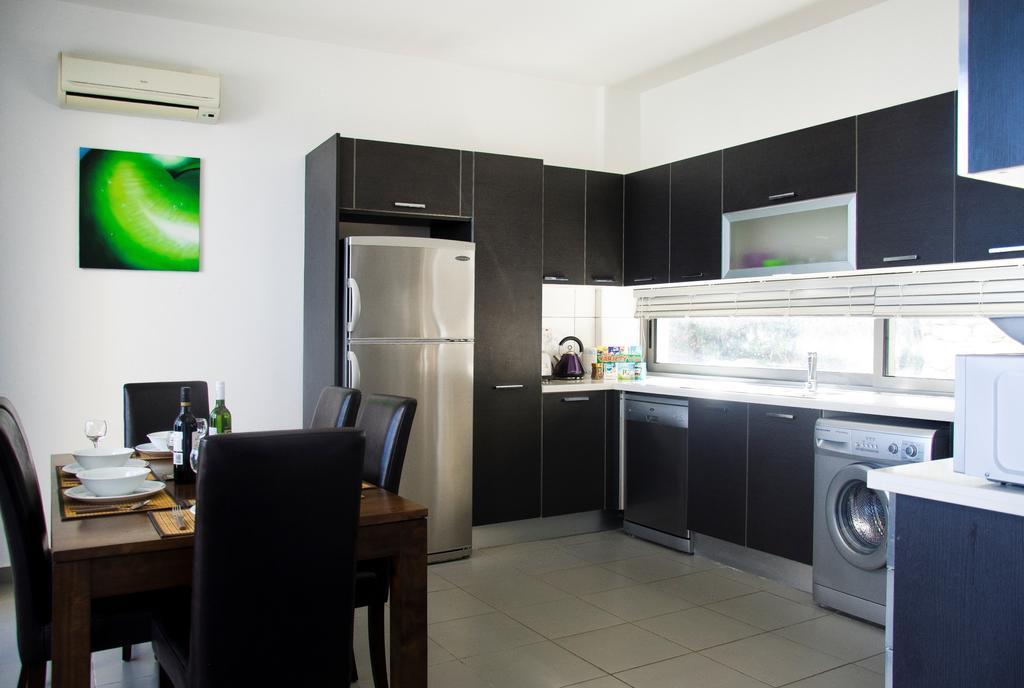 Esprit Villa 20 Polis Cameră foto